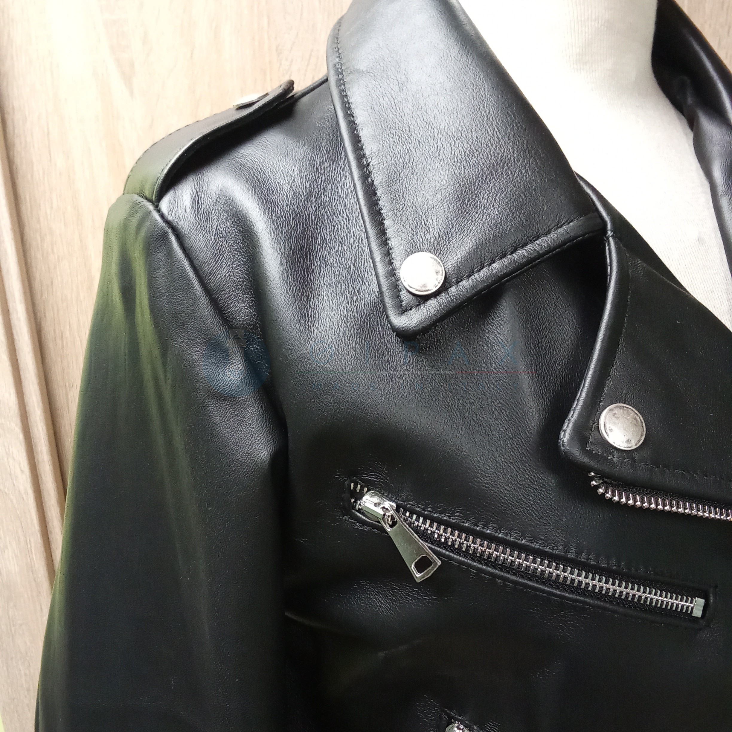 Chiodo short - immagine 3